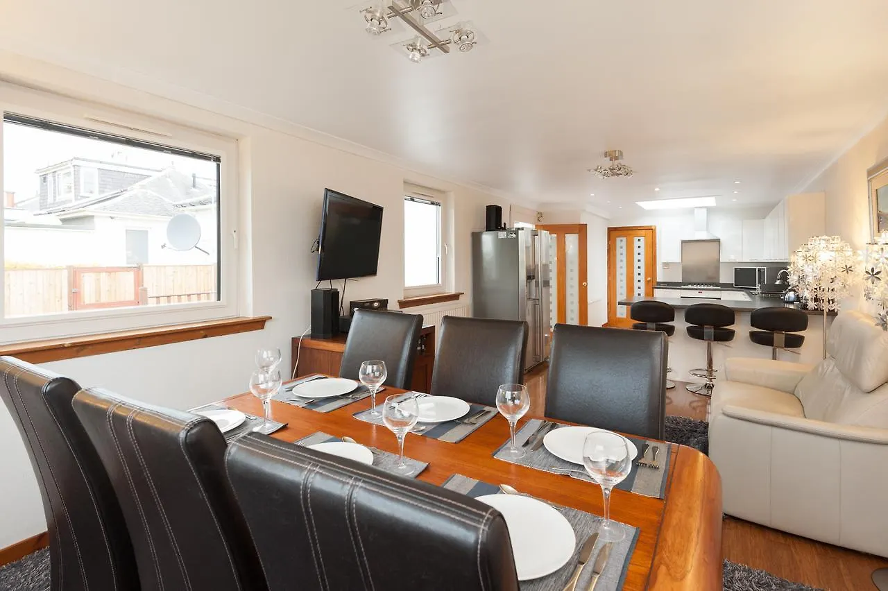 Holiday home The Traquair Park Residence Edinburgh